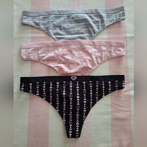 VS Panties bundle (L) NWT